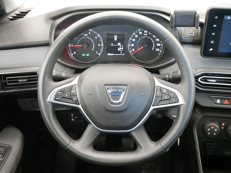 Dacia Logan - fotka 17 z 27