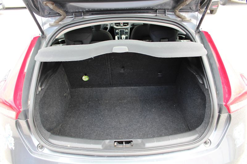 Volvo V40 (2012) 1,6D2 KLIMA TEMPOMAT EL.OKNA - fotka 11 z 16