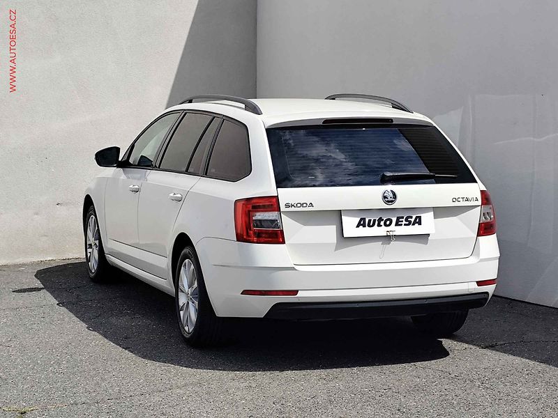 Škoda Octavia (2018) 1.6TDi, ČR, AC, temp - fotka 6 z 18