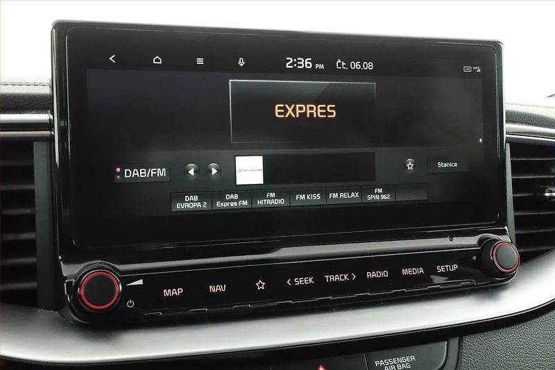 Kia Ceed (2021) 1.5 T-GDI MHEV, Automat - fotka 16 z 20