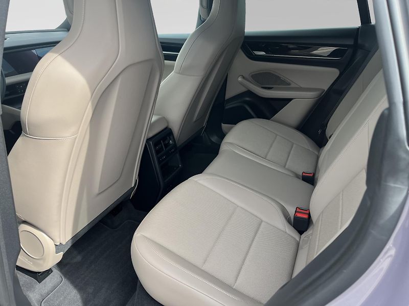 Porsche Macan Electric - fotka 21 z 25