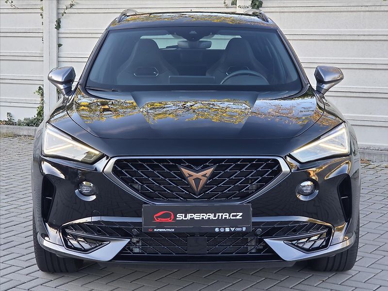 Cupra Formentor 2,0 TSi DSG 4x4 Matrix Tažné Z - fotka 2 z 26
