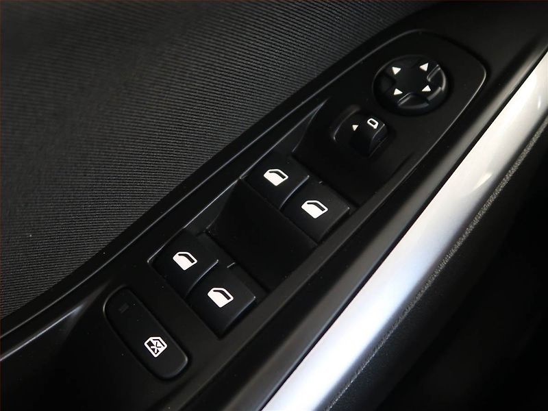 Opel Grandland X (2021) 1.2 Turbo, Serv.kniha - fotka 16 z 16