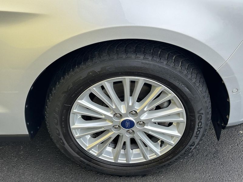 Ford Galaxy (2016) 1.5/118kW TITANIUM * 7.Míst *  - fotka 42 z 43