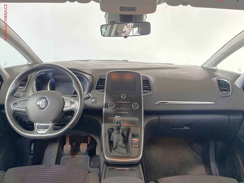 Renault Scénic (2019) 1.8 - fotka 8 z 17