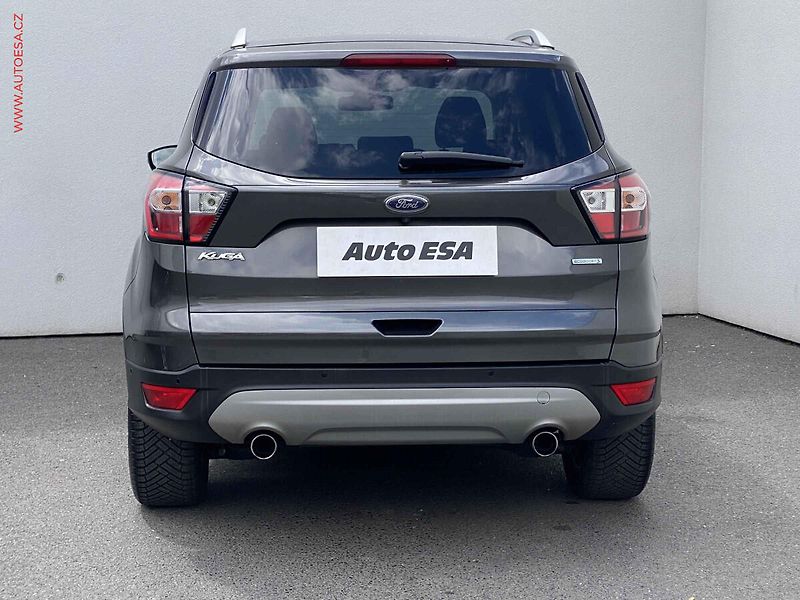 Ford Kuga (2017) 1.5 EB, Titanium, navi - fotka 5 z 16