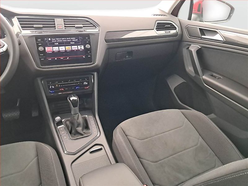 Volkswagen Tiguan (2022) 1.5 TSI - fotka 8 z 16