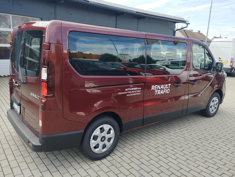 Renault Trafic (2026) L2 Equilibre Blue dCi 150 - fotka 4 z 6