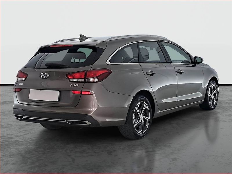 Hyundai i30 (2023) Smart 1.0 T-GDI - fotka 5 z 19