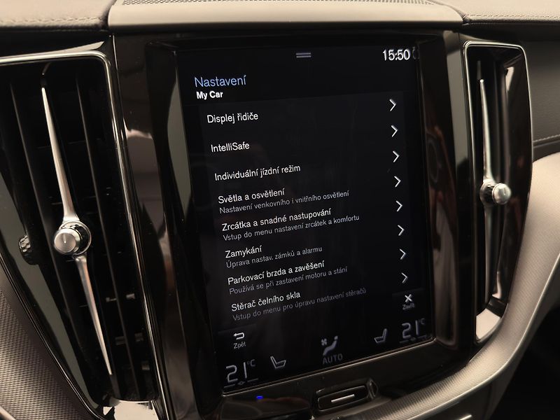 Volvo XC60 B4 AWD INSCRIPTION  - fotka 44 z 49