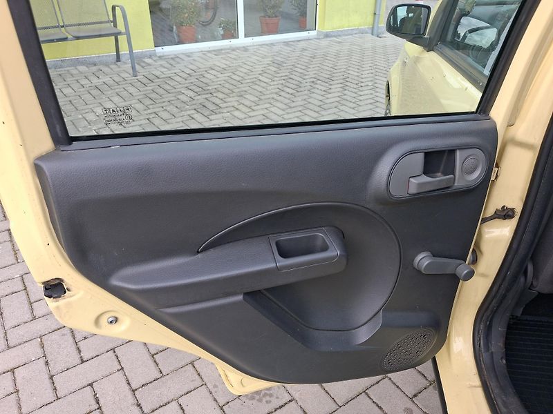 Fiat Panda (2007) 1,1i LPG ČR 1.MAJ, NOVÁ STK  - fotka 12 z 25