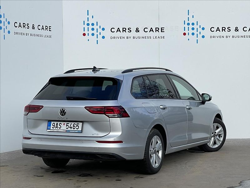 Volkswagen Golf 1,5 eTSI DSG Life ACC  Variant - fotka 3 z 23