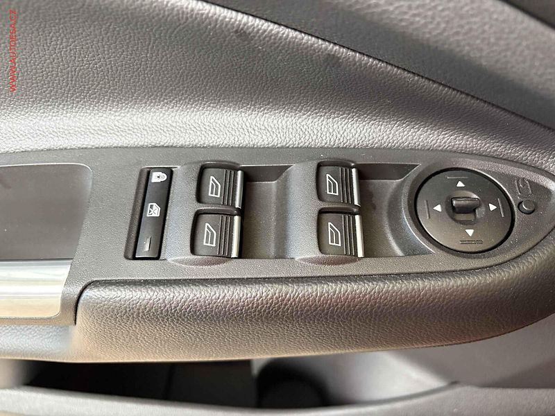 Ford Kuga (2019) 2.0 TDCi 4x4, ST-Line, AT - fotka 12 z 18