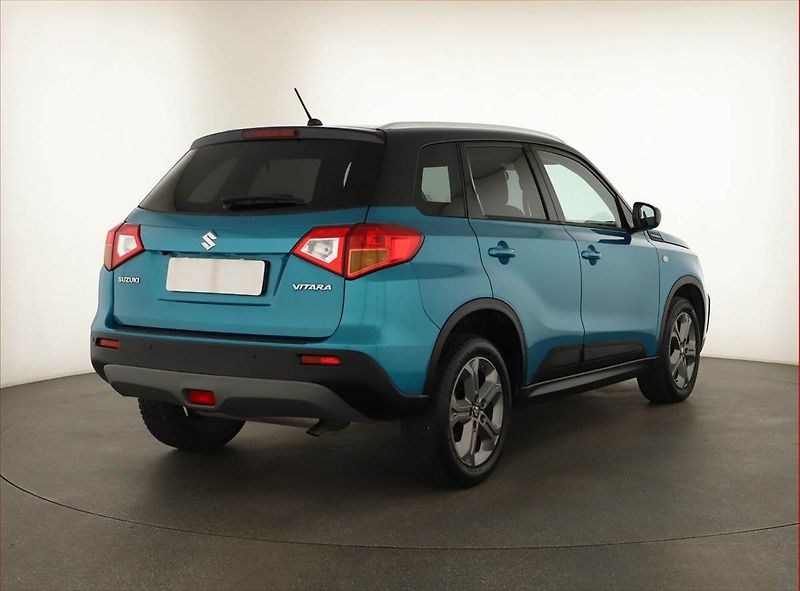 Suzuki Vitara (2016) 1.6 VVT, Serv.kniha, Tempomat - fotka 5 z 14