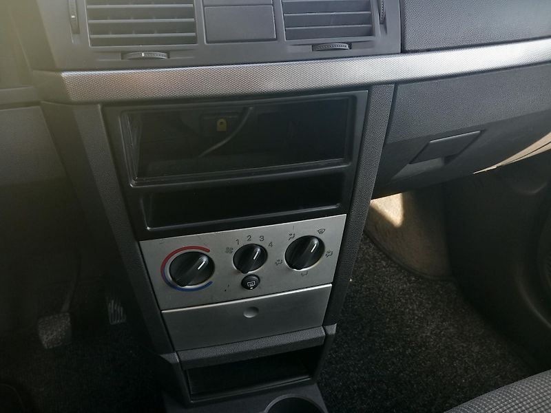 Opel Meriva (2004) 1,6i 64kw NOVÁ STK SERVISKA - fotka 14 z 17