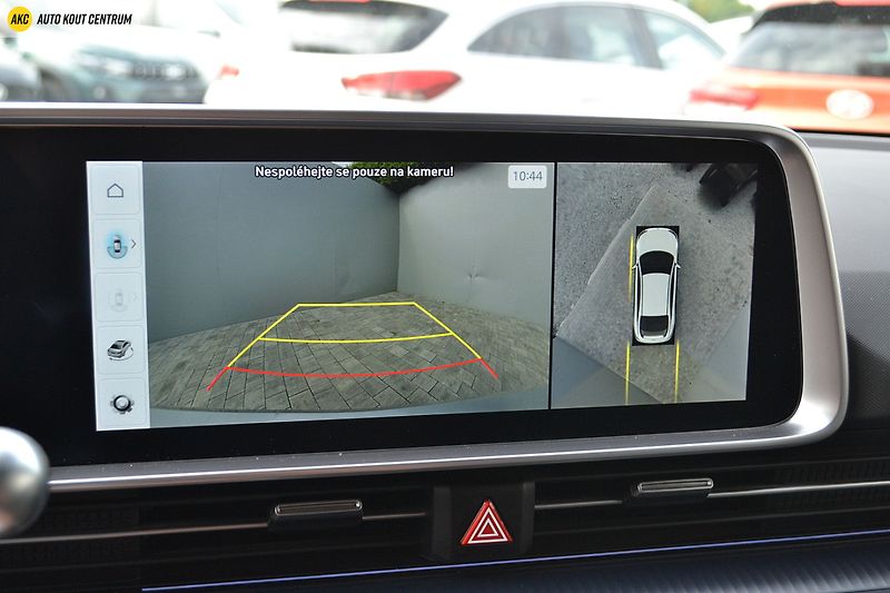 Hyundai Ioniq 6 239KW 4x4 POWER 77kWh STYLE PR - fotka 46 z 74