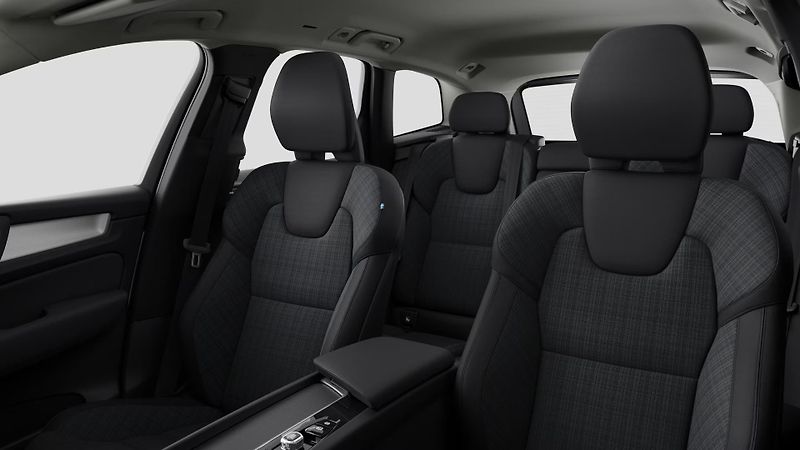 Volvo XC60 (2026)  B5 AWD AUT ESSENTIAL - fotka 8 z 10