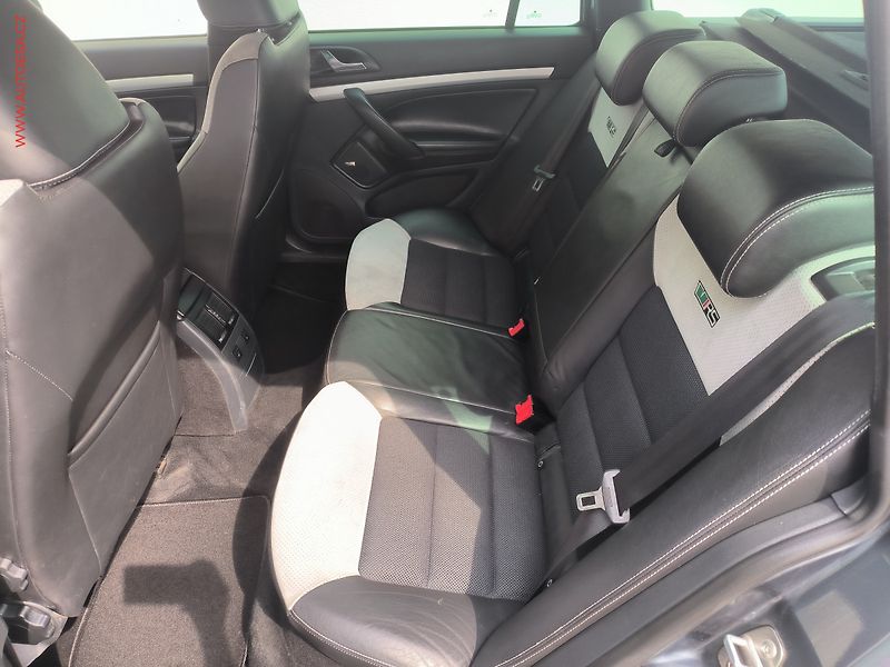 Škoda Octavia (2010) 2.0 TDi, Xenon, navi - fotka 10 z 20