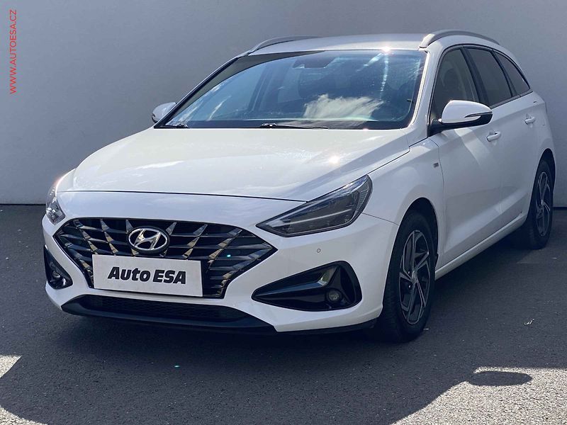 Hyundai i30 (2022) 1.5 T-GDi, 2.maj,ČR, Smart - fotka 3 z 21