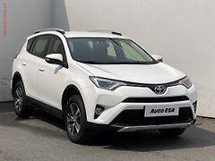 Toyota RAV4 (2016) 2.0 D-4D, TZ, navi, kamera - fotografie inzerátu