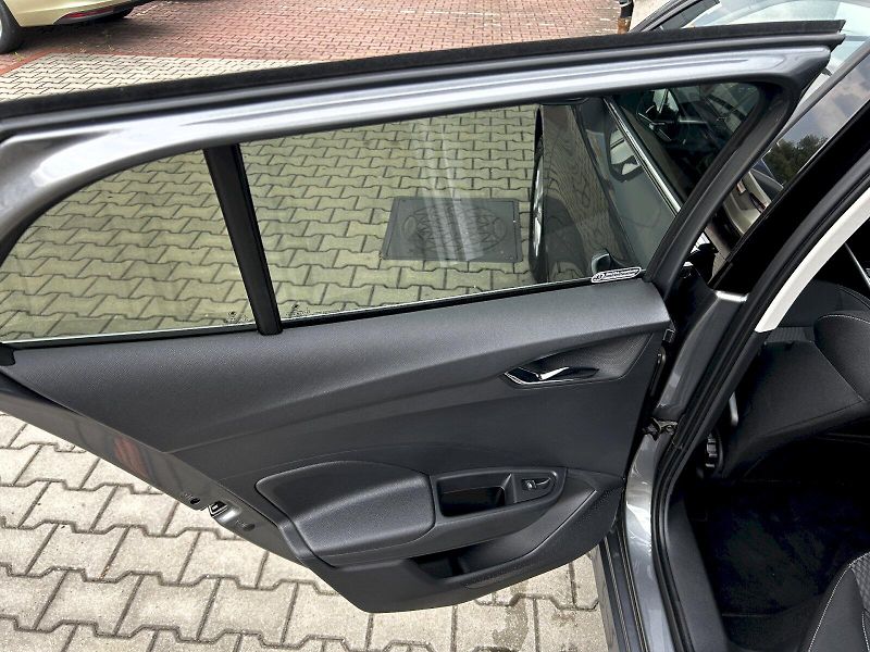 Škoda Fabia (2025) 1.0 TSI 85kW MP6 Top Selection - fotka 26 z 33