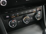 Škoda Superb (2017) 1.4 TSI, Tempomat - náhled 16