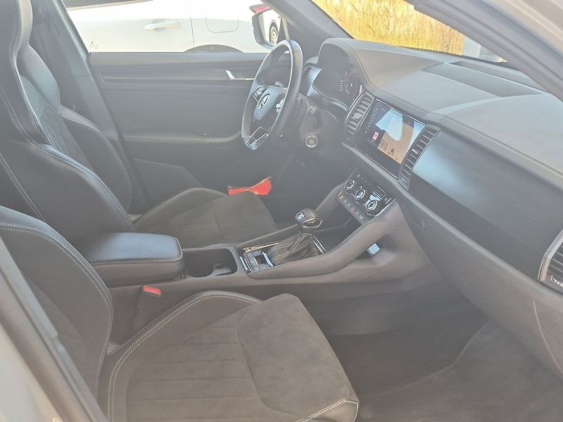 Škoda Kodiaq 2.0 TSI DSG 4X4 Sport Exclusiv - fotka 11 z 29