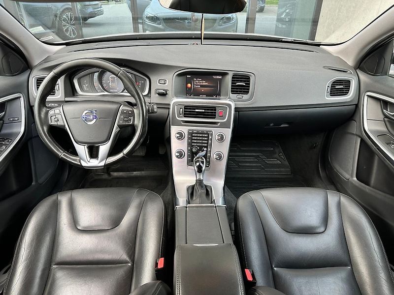 Volvo V60 D4 AWD Cross Country TZ DPH - fotka 9 z 18