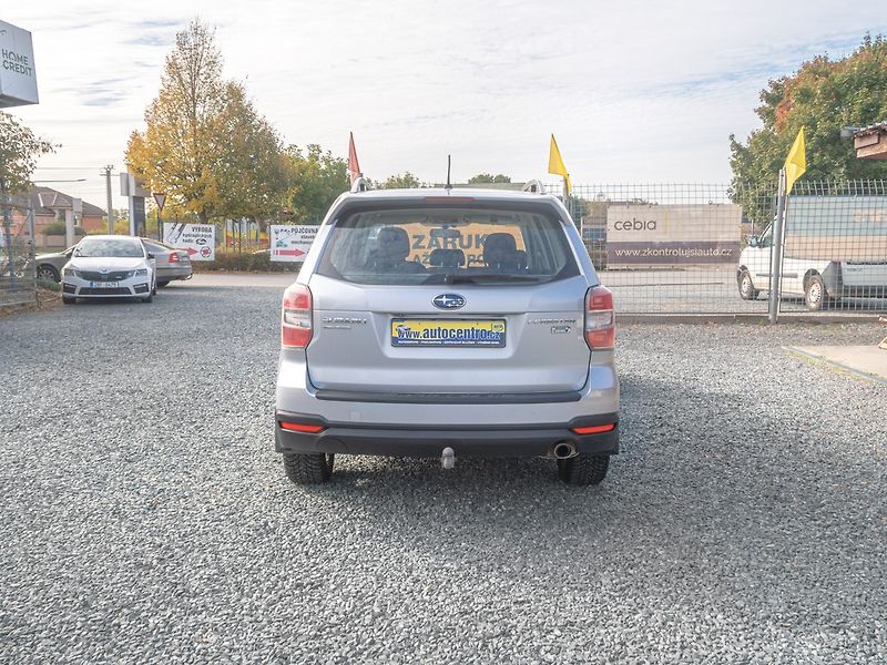 Subaru Forester (2013) 2.0D 108KW – ČR 23.12.2013 - fotka 6 z 48