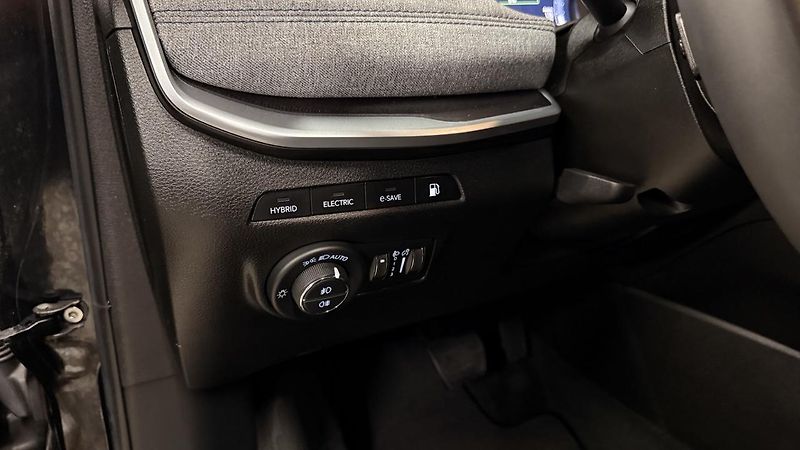 Jeep Compass (2021) 1.3i 4x4,PHEV,50km dojezd - fotka 21 z 51