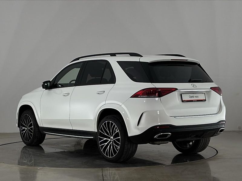 Mercedes-Benz GLE 400d 4MATIC - fotka 15 z 31