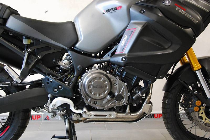 Yamaha XT 1200 Z Super Ténéré (2016) hezký stav - fotka 8 z 21