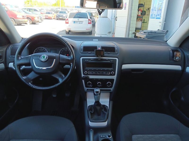 Škoda Octavia 1.6 TDI 77kW - fotka 12 z 28