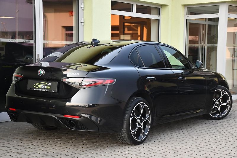 Alfa Romeo Giulia 2.0T 16V 206kW COMPETIZIONE 1M - fotka 4 z 43