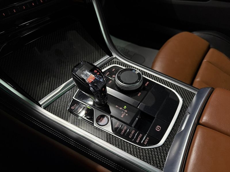 BMW Řada 8 3,0   840 XD 250kW M-PAK LASER - fotka 23 z 47