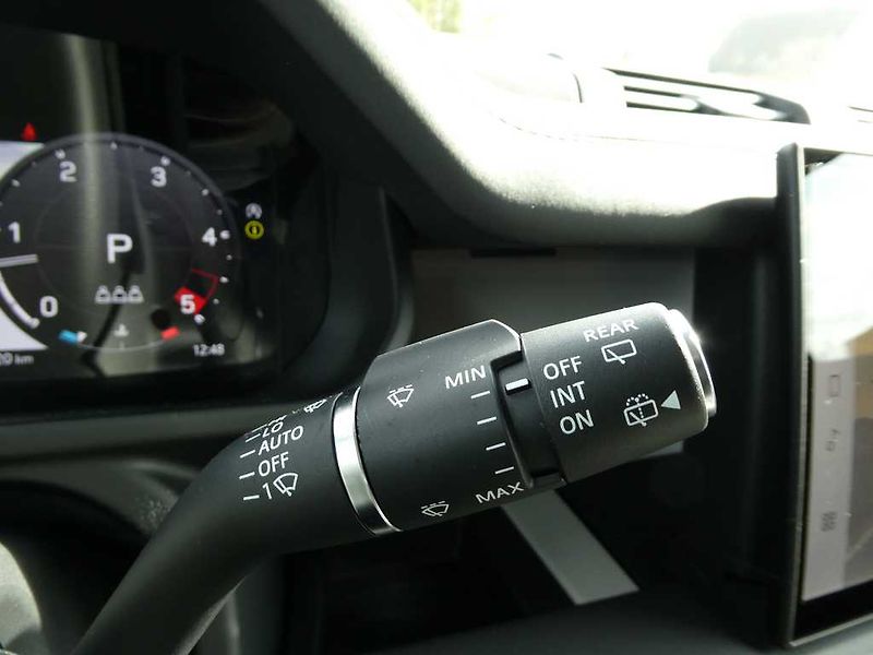 Land Rover Defender 110 3,0 S D200 - fotka 20 z 34