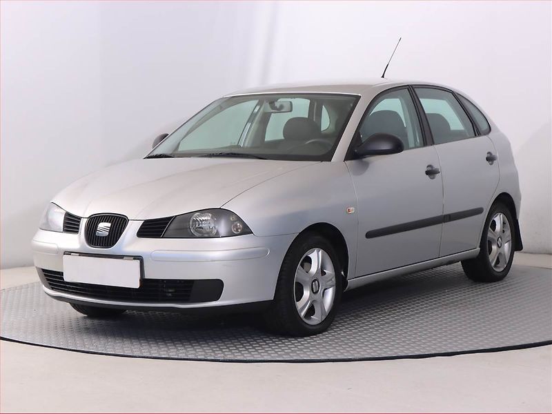 Seat Ibiza (2004) 1.4 16V, Serv.kniha, po STK - fotka 2 z 14