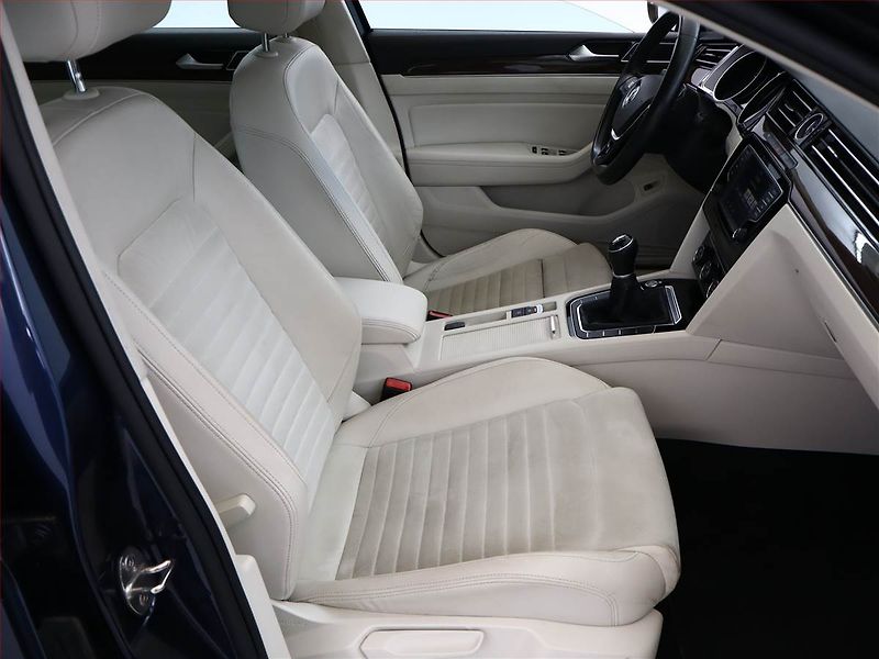 Volkswagen Passat (2016) Highline 2.0 TDI, ČR,1.maj - fotka 7 z 15