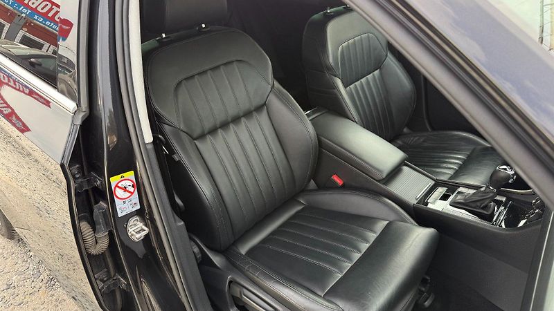 Škoda Superb (2018) 2.0TDi 110kW *ALU*Navi*DSG* - fotka 15 z 22