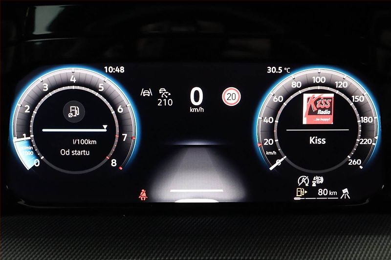 Volkswagen Golf (2025) R-Line 1.5 TSI - fotka 8 z 15
