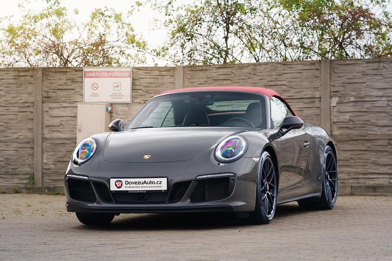 Porsche 911 Carrera 4 GTS Lift 331kWCabrio - fotka 2 z 52