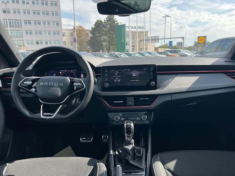 Škoda Kamiq Monte Carlo 1.5 TSI 110kw DSG - fotka 5 z 24