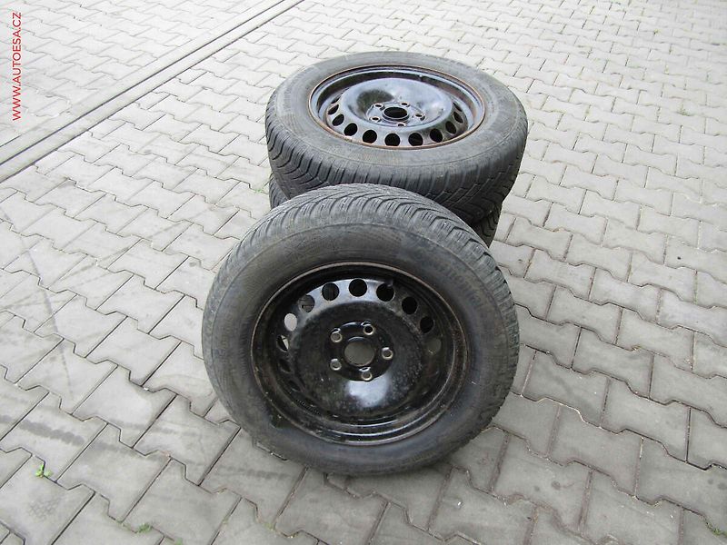 Volkswagen Golf (2010) 1.2 TSi, 2.maj,ČR, Tempo - fotka 16 z 17