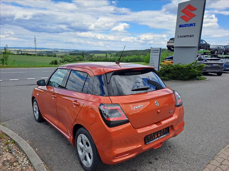 Suzuki Swift (2026) 1,2 PREMIUM HYBRID - fotka 7 z 18