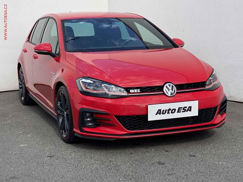 Volkswagen Golf (2018) 2.0 TSi, GTi, DSG, LED - fotografie inzerátu