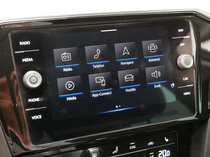 Volkswagen Passat - fotka 17 z 25