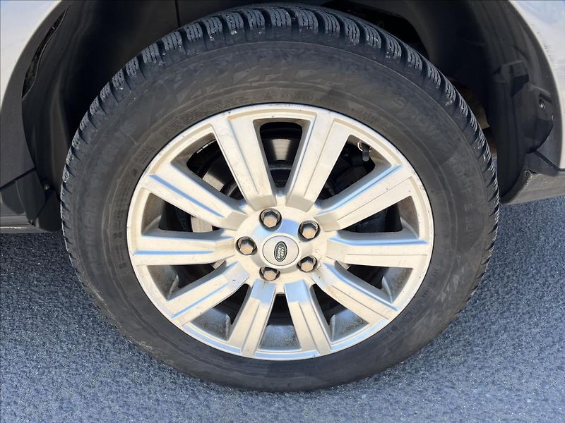 Land Rover Discovery 3,0 SDV6 7.MÍST 4x4 ROZVODY - fotka 39 z 44