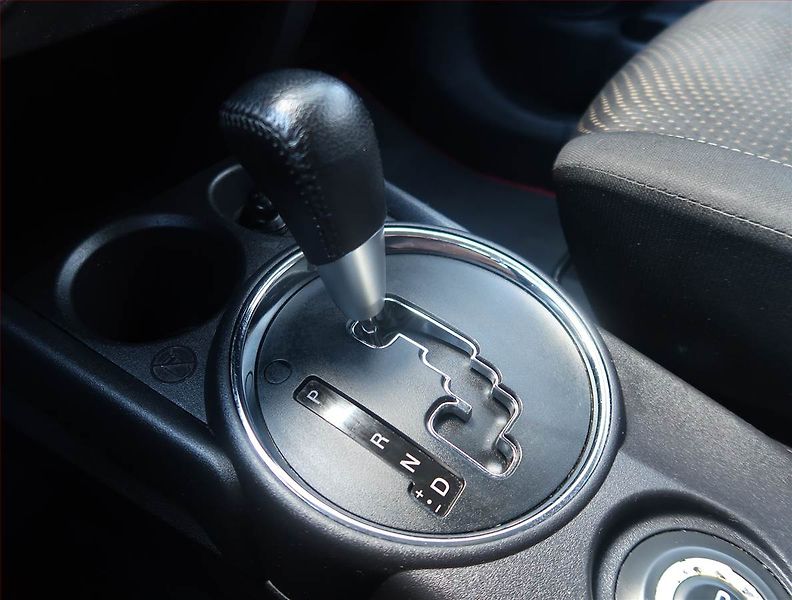 Mitsubishi ASX (2015) Intense 2.2 DI-D, 4X4 - fotka 13 z 18