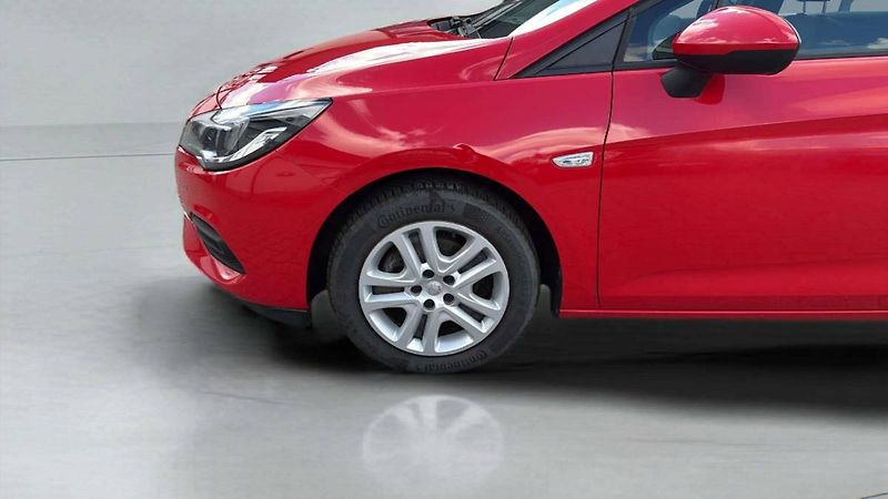 Opel Astra Edition ST 1.2Turbo MT6 (81kW/ - fotka 21 z 24