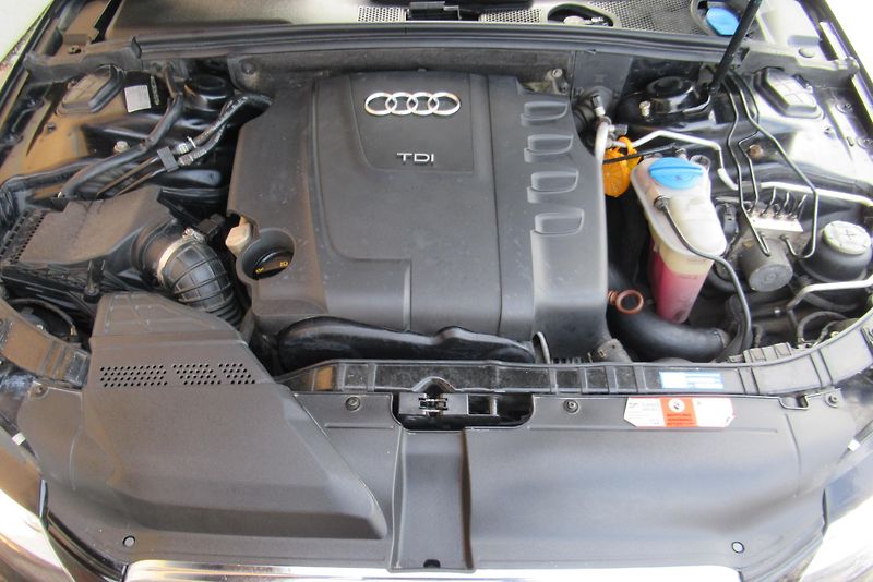 Audi A4 2.0 TDi AUT. KLIMA *AUTOMAT* - fotka 17 z 18